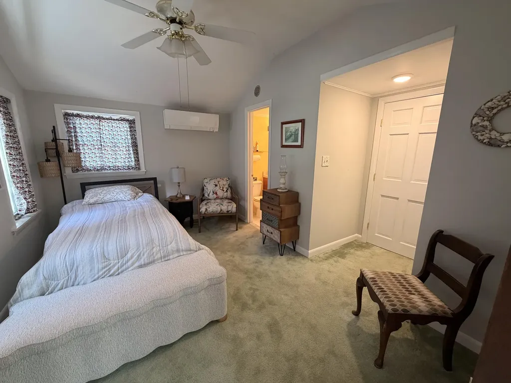 11 Prospero Lane Brooklin ME 04616