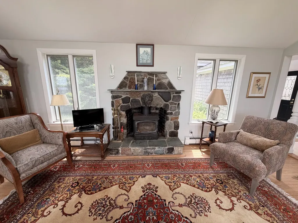 11 Prospero Lane Brooklin ME 04616