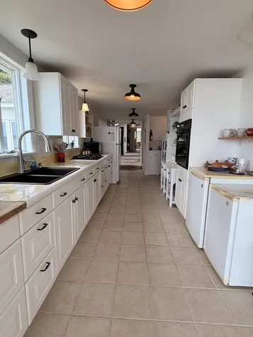 11 Prospero Lane Brooklin ME 04616