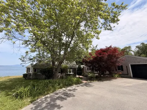 11 Prospero Lane Brooklin ME 04616