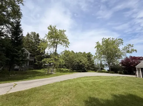 11 Prospero Lane Brooklin ME 04616