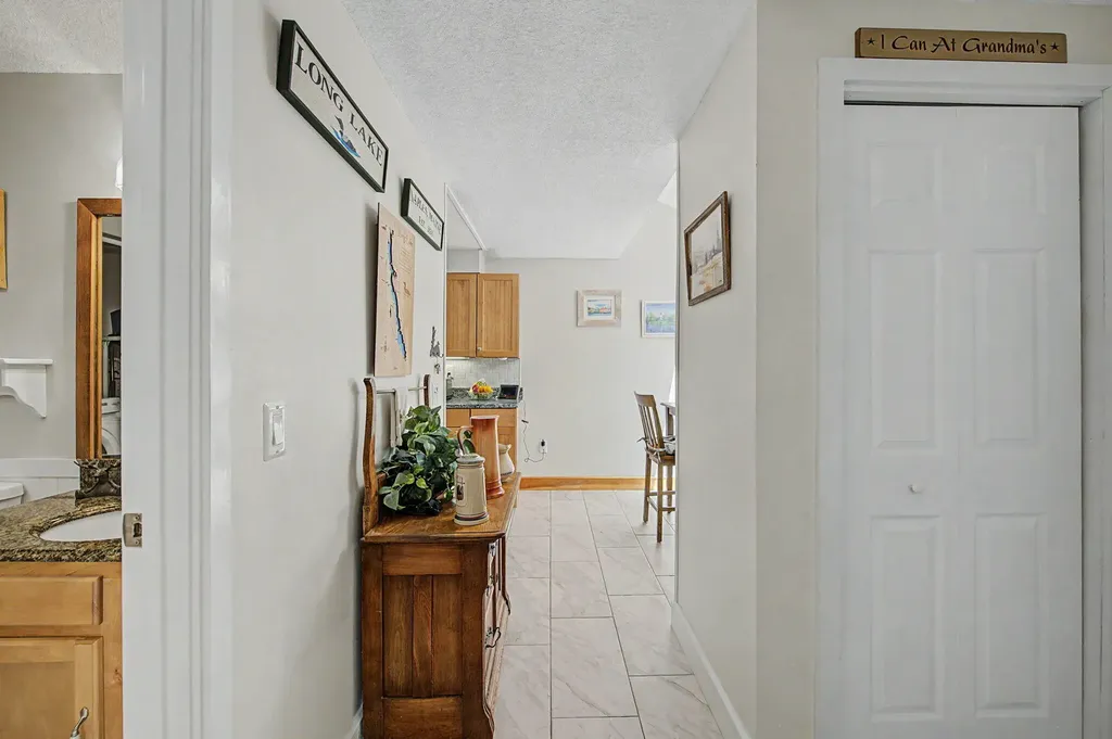15 Goodridge Drive Naples ME 04055