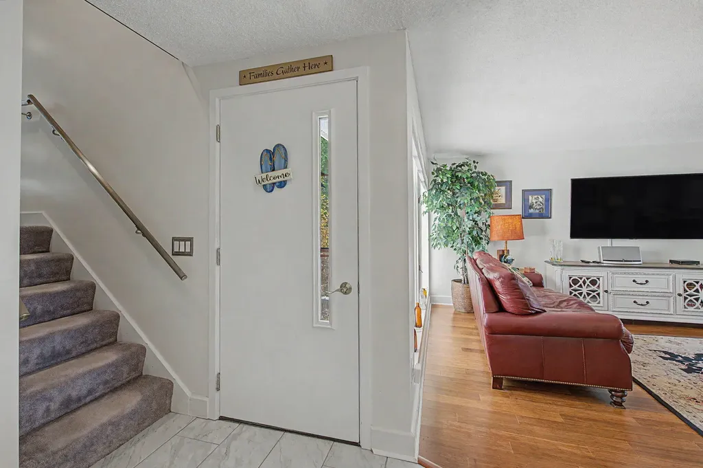 15 Goodridge Drive Naples ME 04055