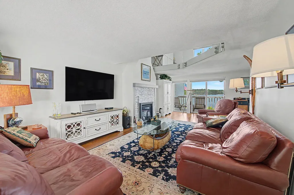15 Goodridge Drive Naples ME 04055