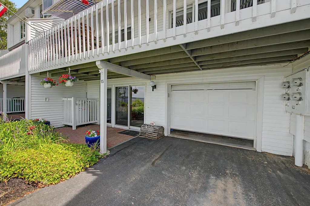 15 Goodridge Drive Naples ME 04055