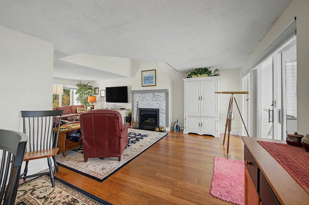 15 Goodridge Drive Naples ME 04055