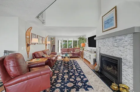 15 Goodridge Drive Naples ME 04055