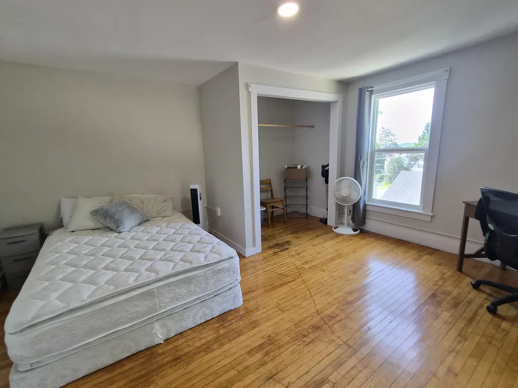 127 Anson Street Farmington ME 04938