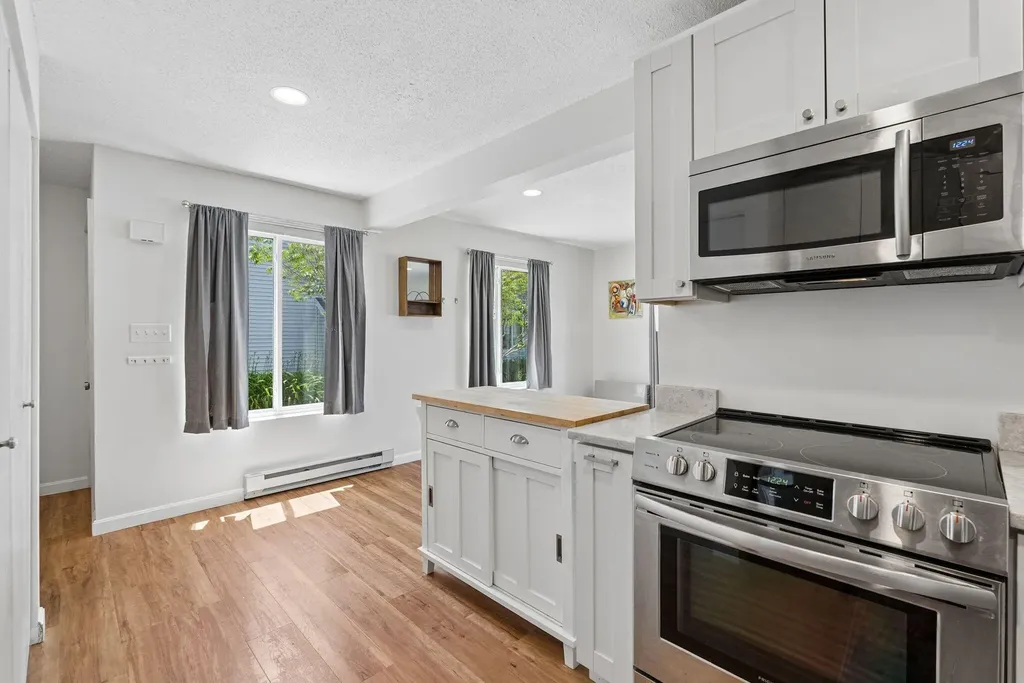 18 Ocean Street South Portland ME 04106