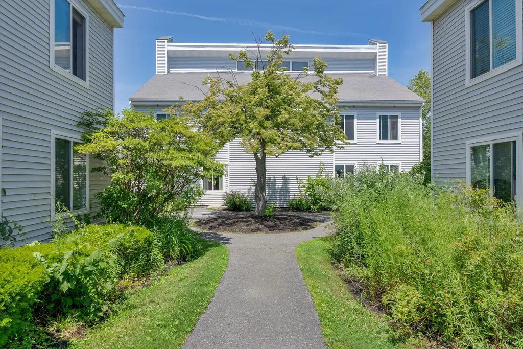 18 Ocean Street South Portland ME 04106