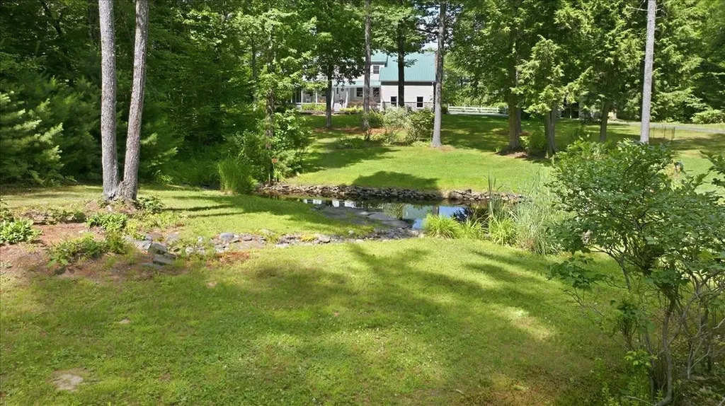 897 Main Street Wayne ME 04284