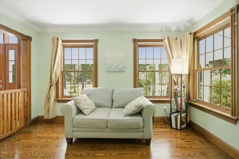 897 Main Street Wayne ME 04284