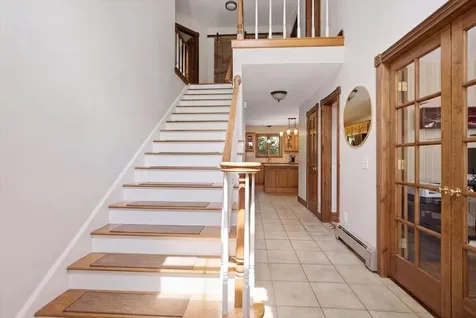 897 Main Street Wayne ME 04284