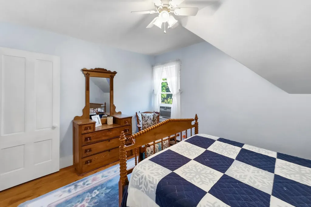 45 Maple Street Warren ME 04864