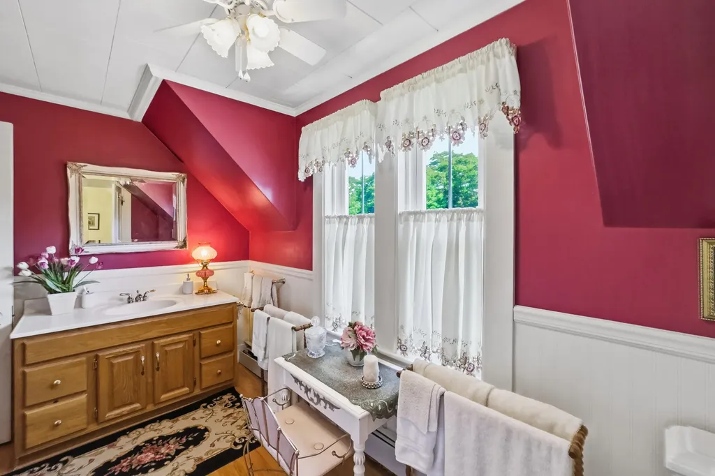 45 Maple Street Warren ME 04864