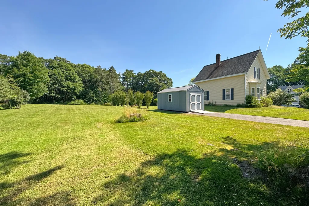 45 Maple Street Warren ME 04864