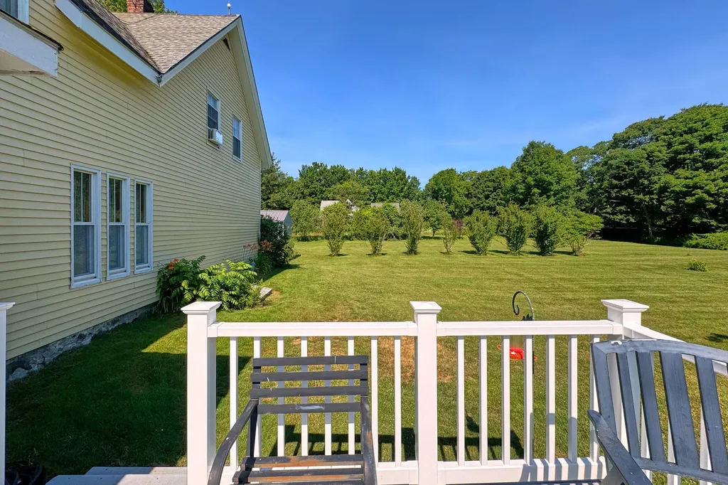 45 Maple Street Warren ME 04864