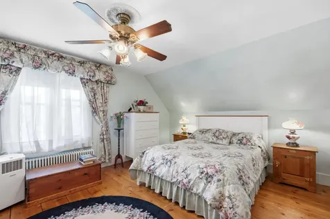 45 Maple Street Warren ME 04864