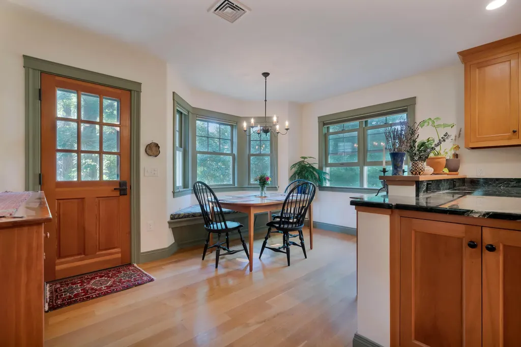584 Alewive Road Kennebunk ME 04043