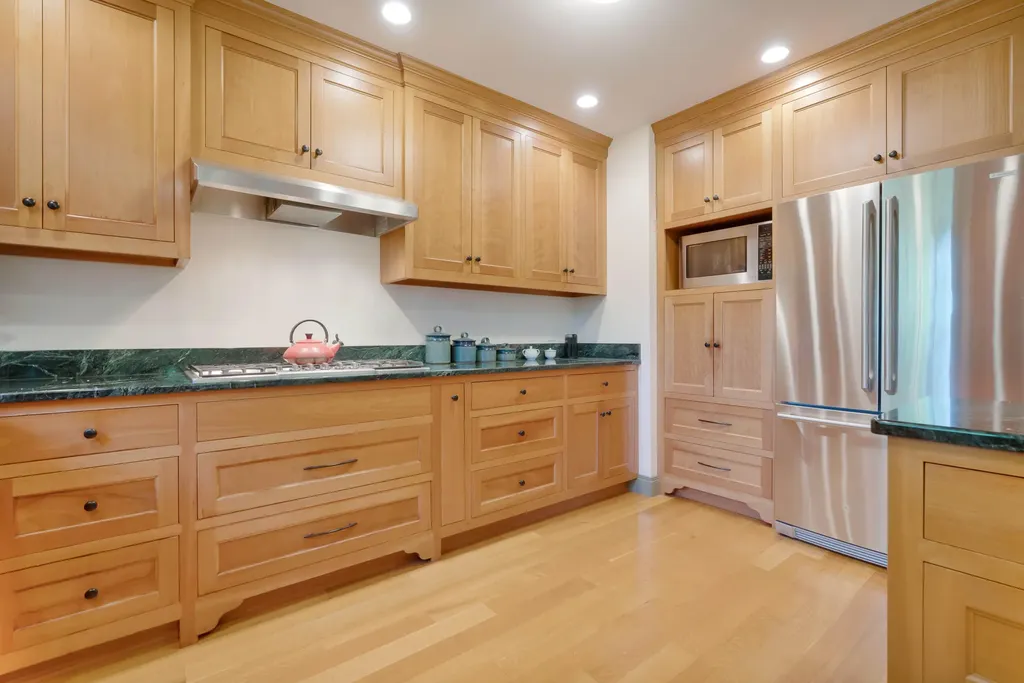 584 Alewive Road Kennebunk ME 04043