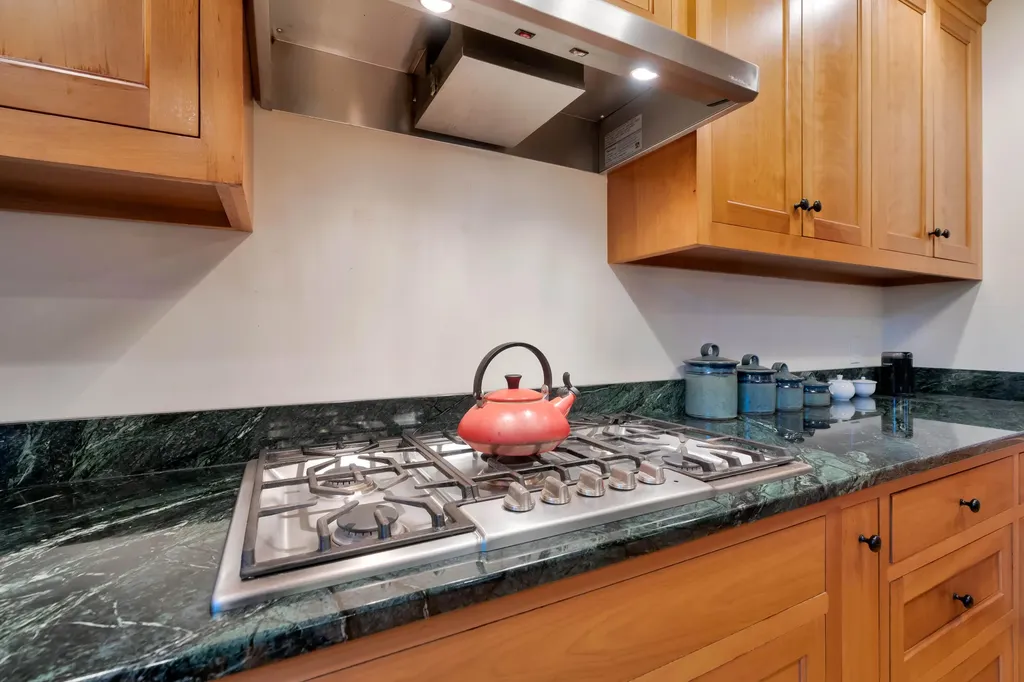 584 Alewive Road Kennebunk ME 04043