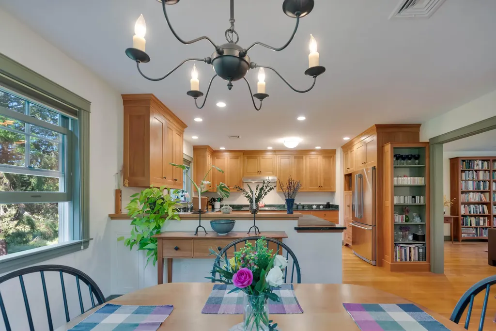 584 Alewive Road Kennebunk ME 04043