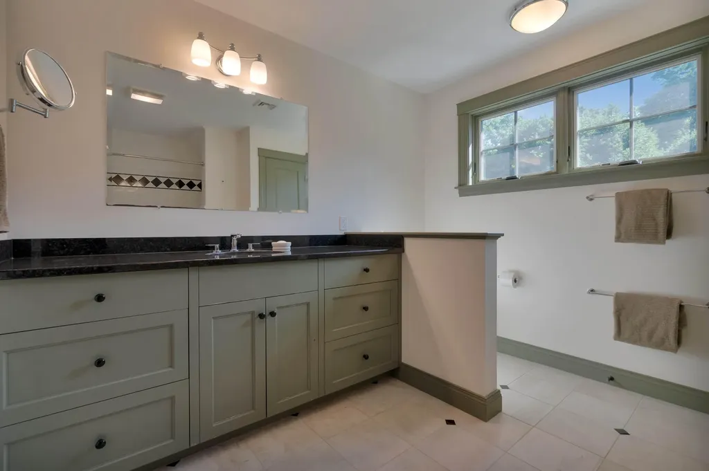 584 Alewive Road Kennebunk ME 04043