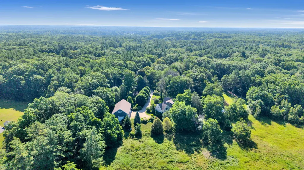 584 Alewive Road Kennebunk ME 04043