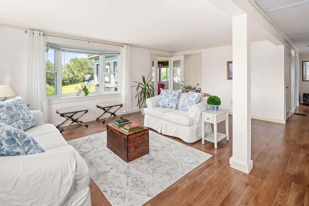 10 Dowling Road Saint George ME 04860