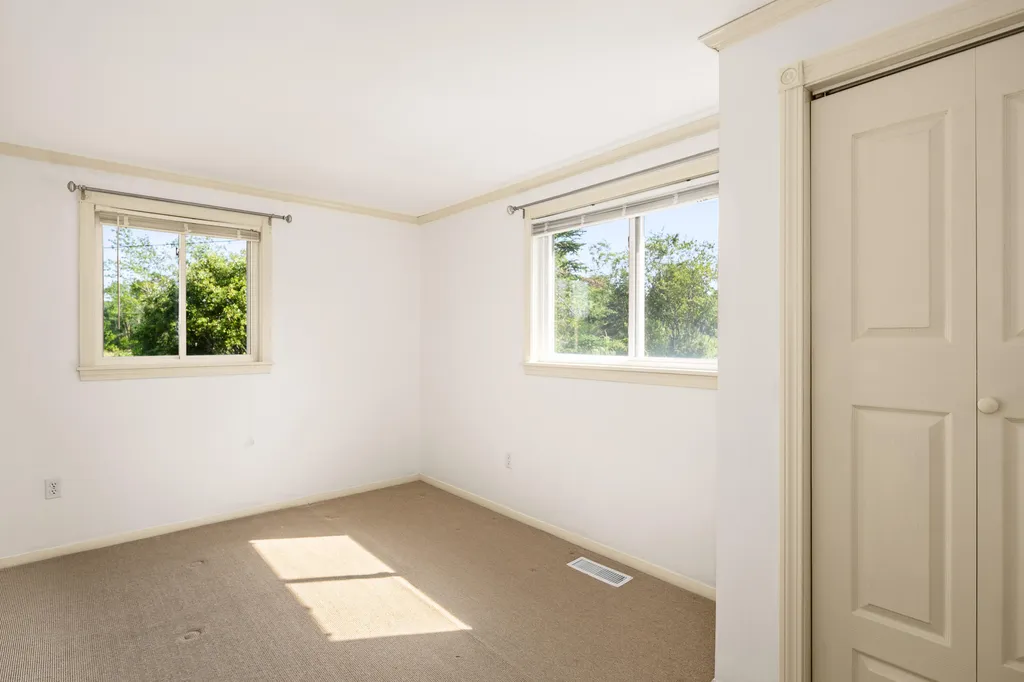 10 Dowling Road Saint George ME 04860