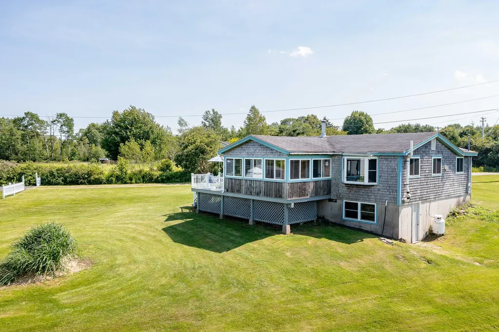 10 Dowling Road Saint George ME 04860