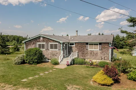 10 Dowling Road Saint George ME 04860