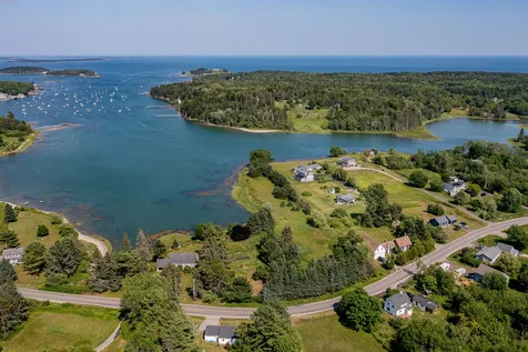 10 Dowling Road Saint George ME 04860