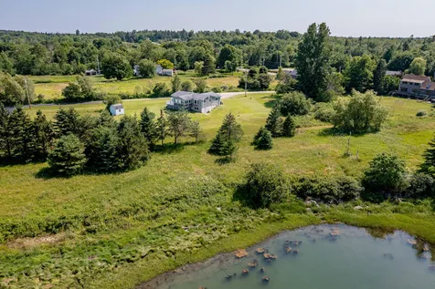 10 Dowling Road Saint George ME 04860