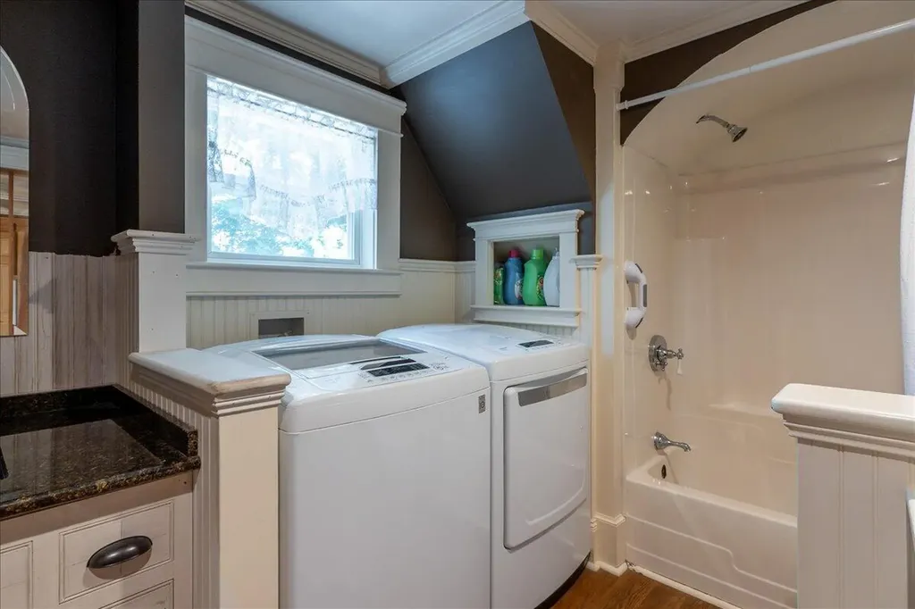 57 Pleasant Street Rockland ME 04841