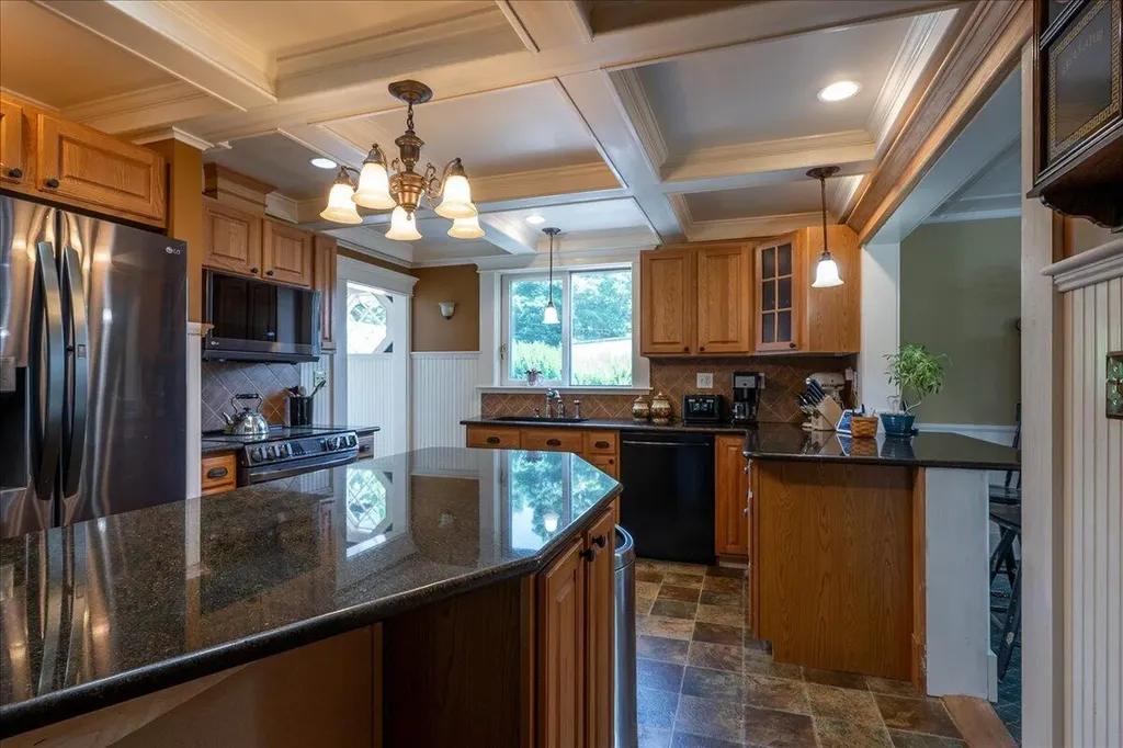 57 Pleasant Street Rockland ME 04841