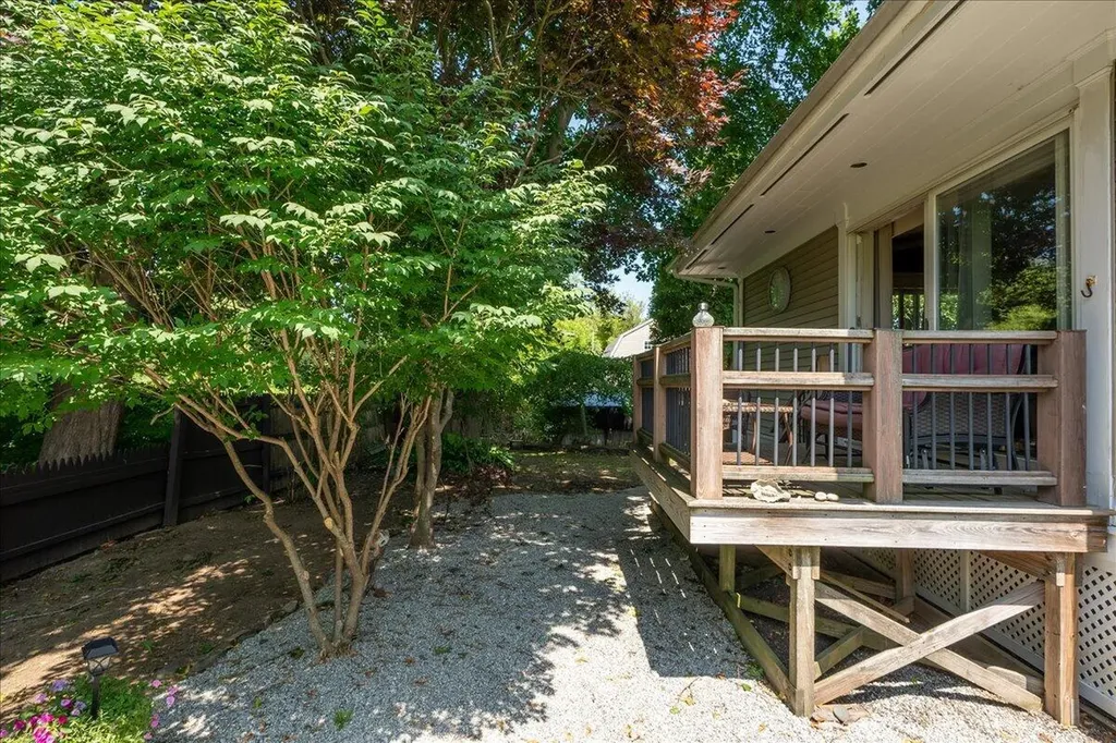 57 Pleasant Street Rockland ME 04841