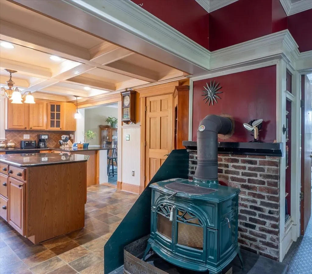 57 Pleasant Street Rockland ME 04841