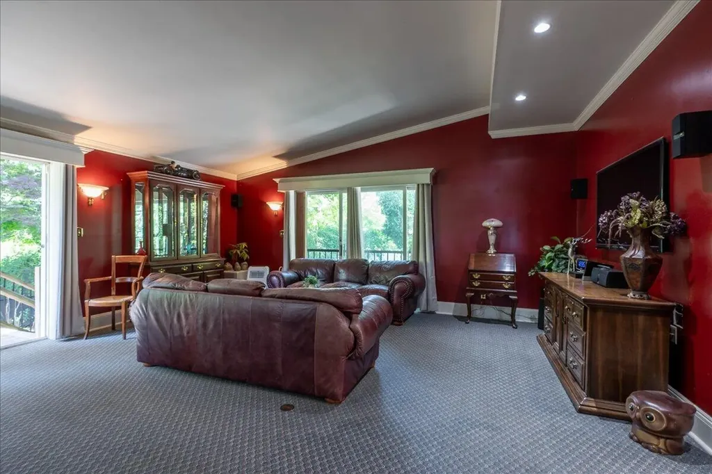 57 Pleasant Street Rockland ME 04841