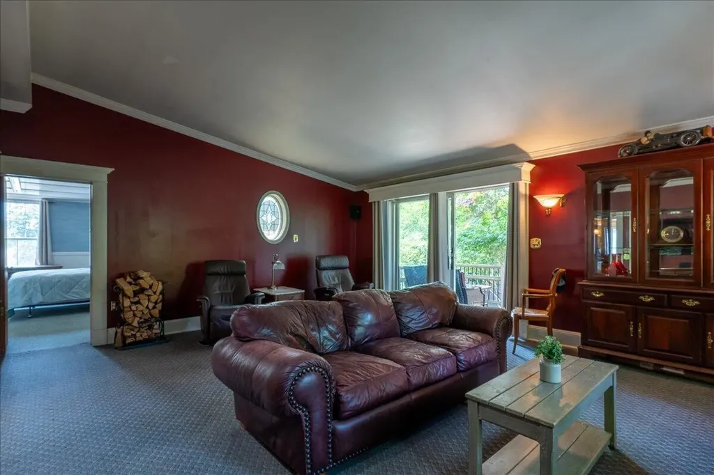 57 Pleasant Street Rockland ME 04841