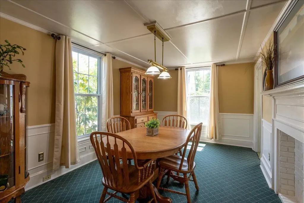 57 Pleasant Street Rockland ME 04841