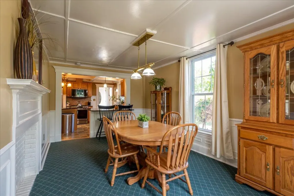57 Pleasant Street Rockland ME 04841