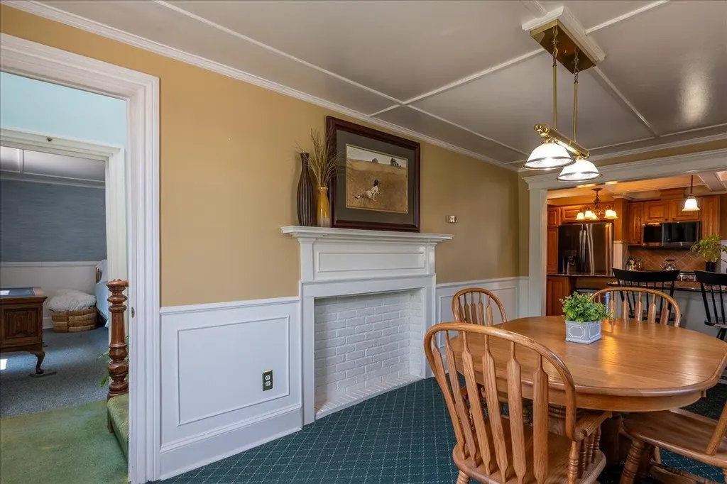 57 Pleasant Street Rockland ME 04841