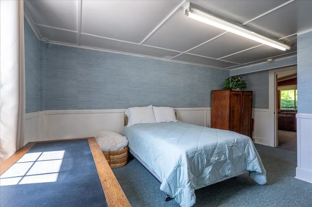 57 Pleasant Street Rockland ME 04841