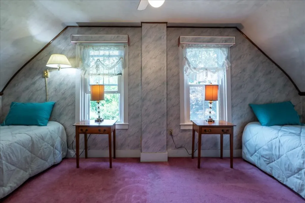 57 Pleasant Street Rockland ME 04841