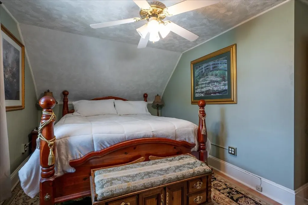 57 Pleasant Street Rockland ME 04841