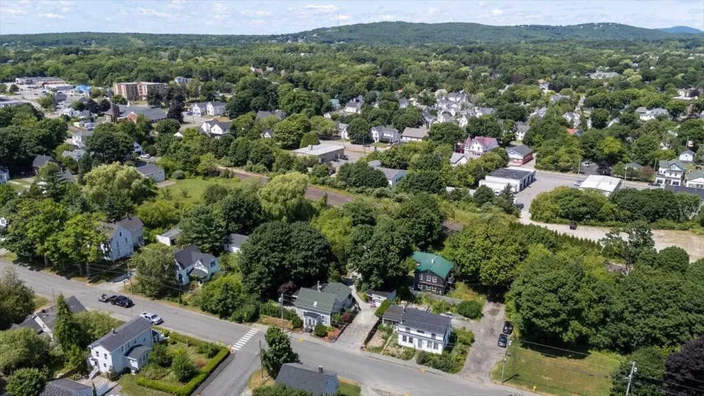 57 Pleasant Street Rockland ME 04841