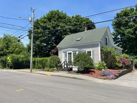 57 Pleasant Street Rockland ME 04841