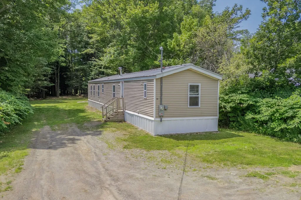 68 High Street Oakland ME 04963