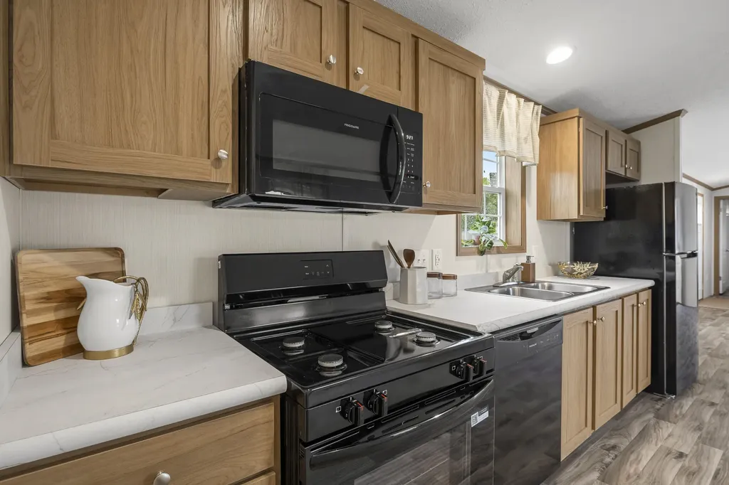 86 Heather Drive Lewiston ME 04240